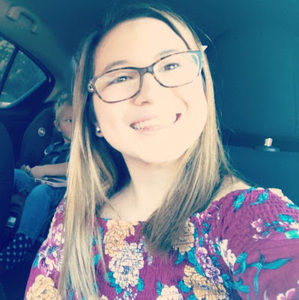 Meet your Posher, Danika